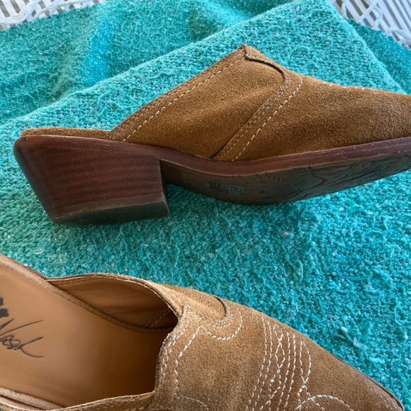 Patricia Nash Cowboy Mule Boot, size 8 - Picture 4 of 5